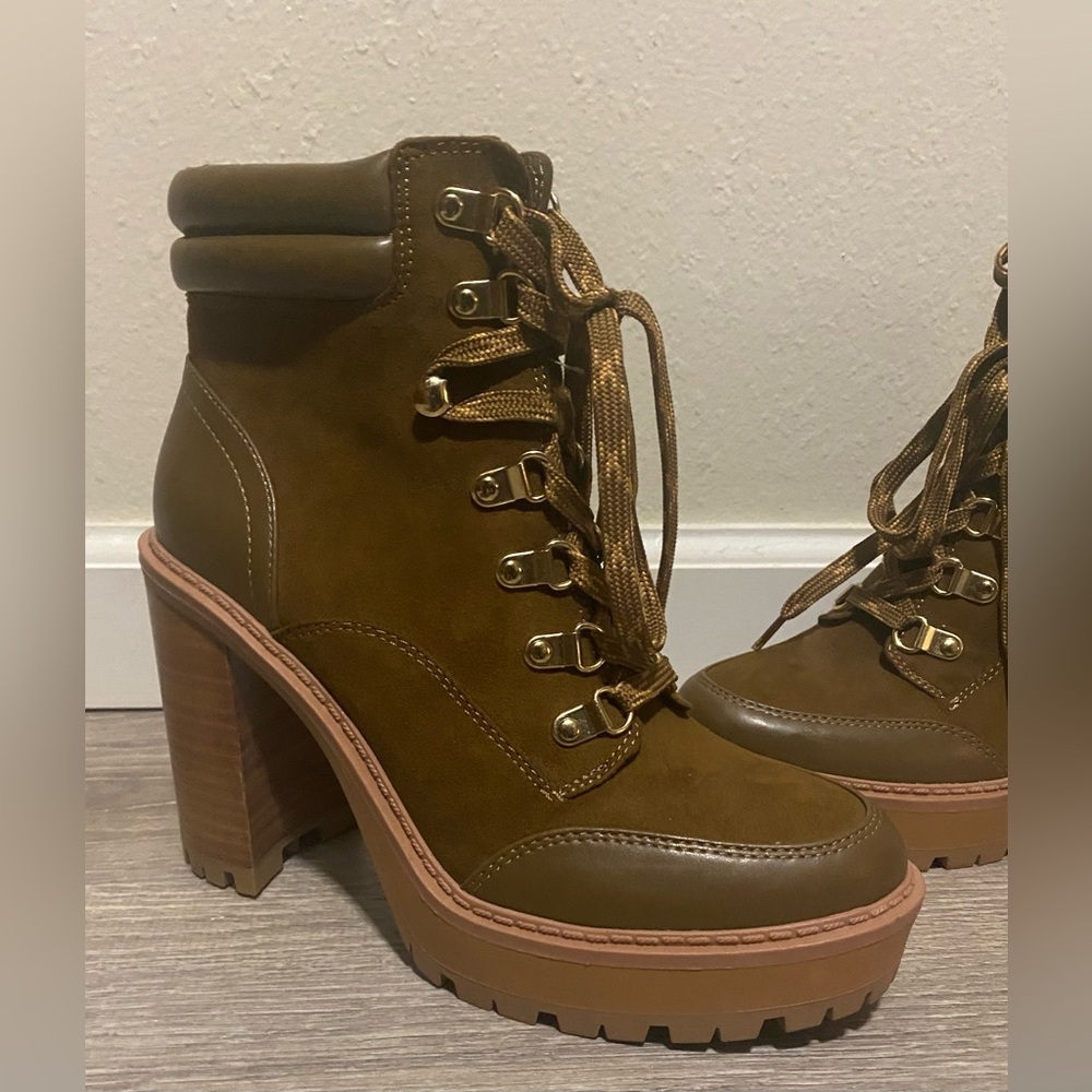 JLo Jennifer Lopez Chunky Lace-Up Ankle Booties | Platform Heel Boots | 7.5 - Picture 3 of 10